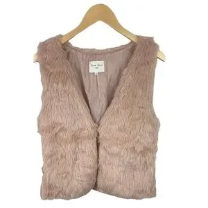Love Tree Jackets Coats Love Tree Faux Fur Fuzzy Vest Pink